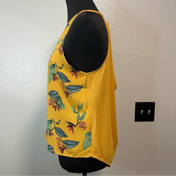 Forever 21 High Neck Floral Print in Mustard Tank Top MEDIUM - Picture 3 of 6